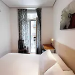 瑞吉尔旅馆